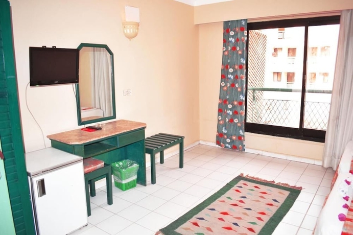 Imagen de la habitación del Hotel Mer Rouge. Foto 9