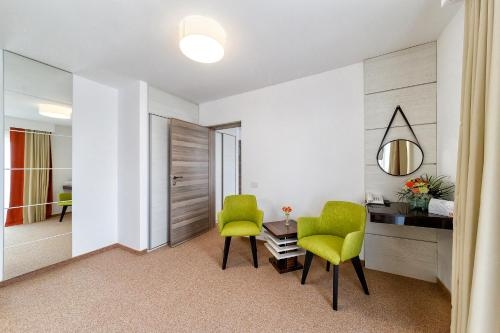 Imagen de la habitación del Hotel Mera Brise. Foto 8