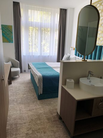 Imagen de la habitación del Hotel Mera. Foto 8