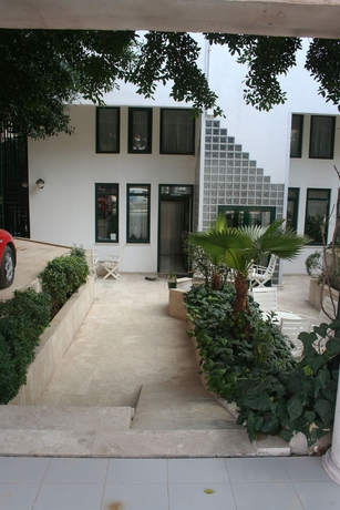 Imagen de los exteriores del Hotel Mera Park. Foto 10