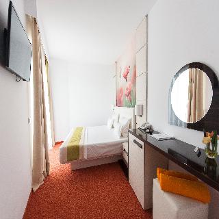 Imagen de la habitación del Hotel Mera Resort Venus. Foto 25