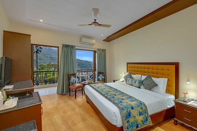 Imagen de la habitación del Hotel Merak Resort. Foto 18