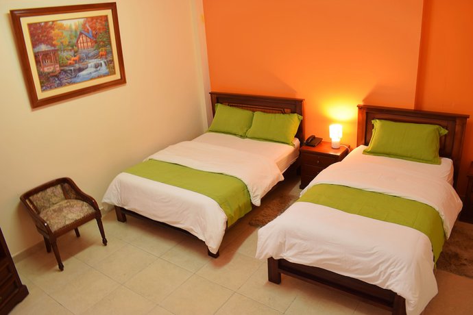 Imagen de la habitación del Hotel Meraki, Ba&ntilde;os de Agua Santa. Foto 4