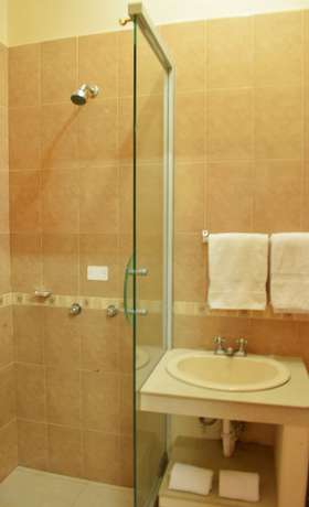 Imagen de la habitación del Hotel Meraki, Ba&ntilde;os de Agua Santa. Foto 20