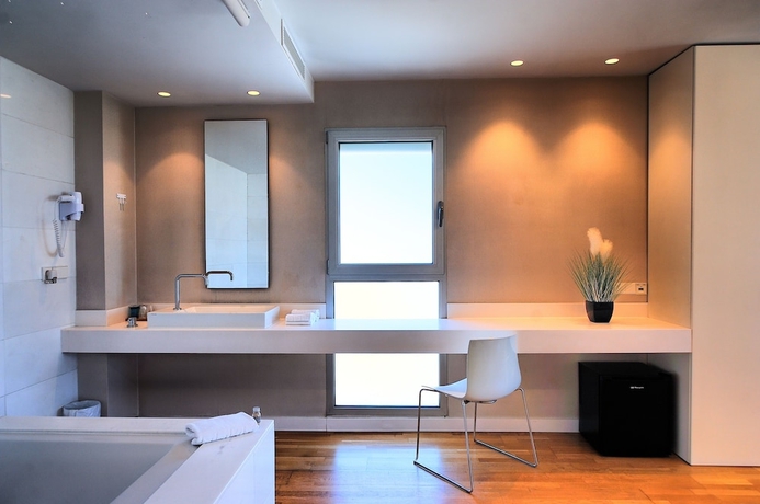 Imagen de la habitación del Hotel Meraki Beach - Adults Only. Foto 15