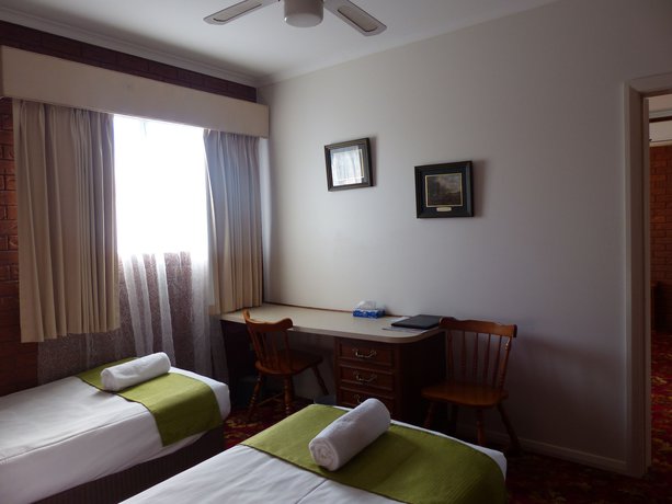 Imagen de la habitación del Hotel Meramie Motor Inn. Foto 3