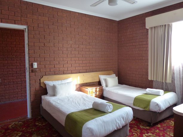 Imagen de la habitación del Hotel Meramie Motor Inn. Foto 16