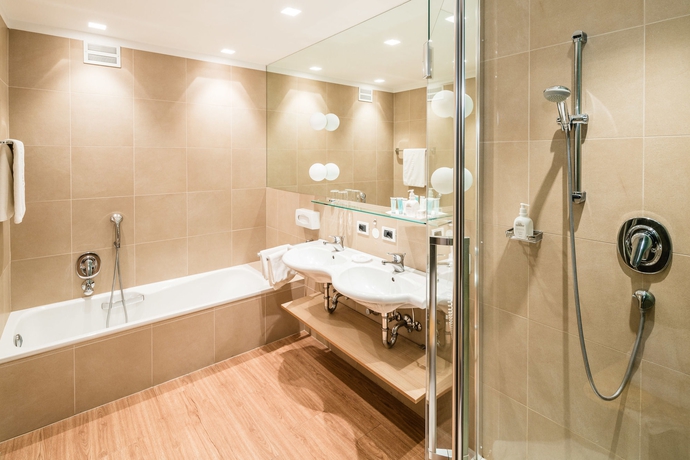 Imagen de la habitación del Hotel Meranerhof. Foto 7