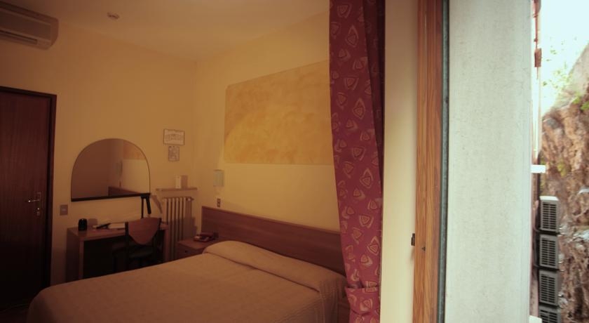 Imagen de la habitación del Hotel Merano, Pasola. Foto 5