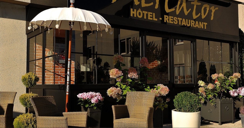 Imagen de los exteriores del Hotel Mercator. Foto 9