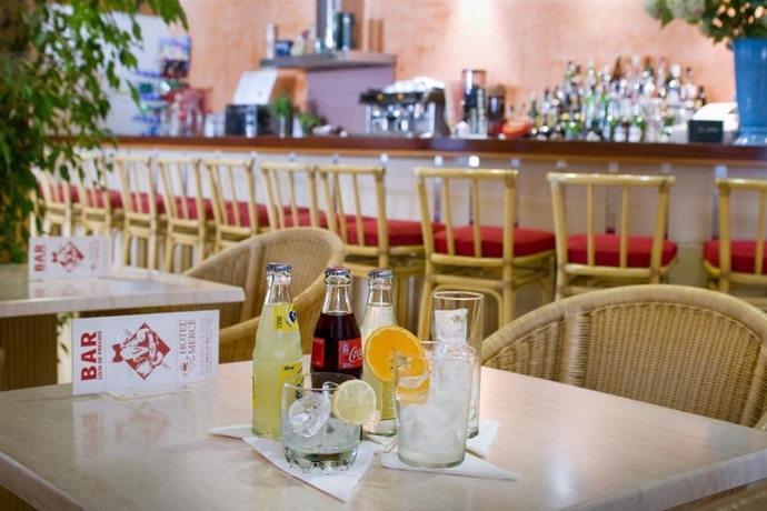 Imagen general del Hotel Mercé. Foto 13