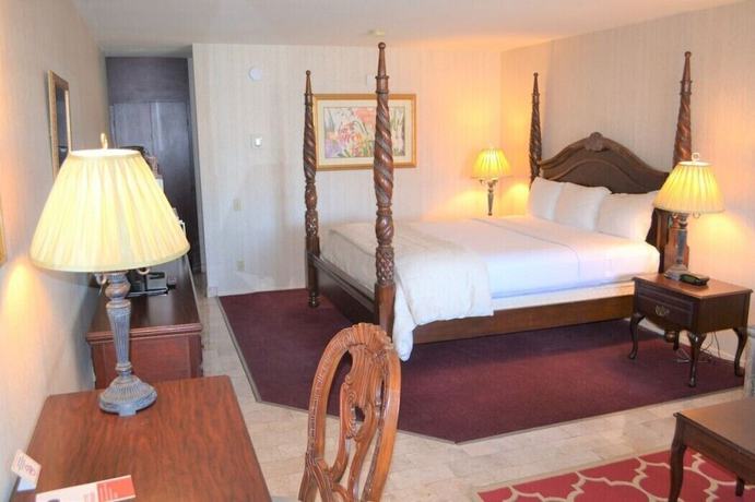 Imagen de la habitación del Hotel Merced Inn and Suites. Foto 18