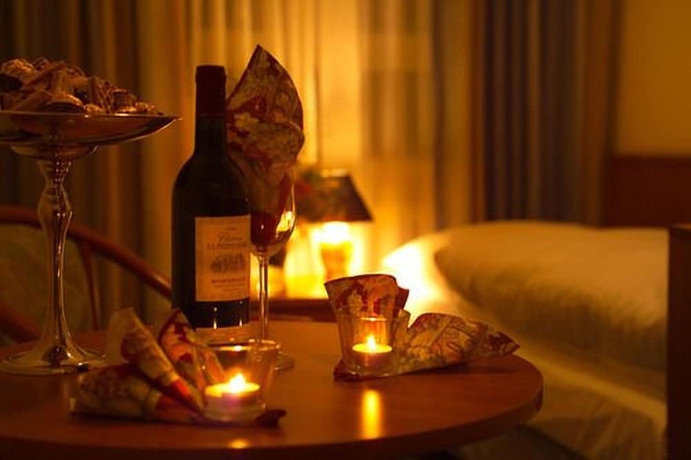 Imagen de la habitación del Hotel Mercedes Hamburg. Foto 11