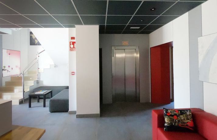 Imagen de los interiores del Hotel Mercedes, Muriedas. Foto 15