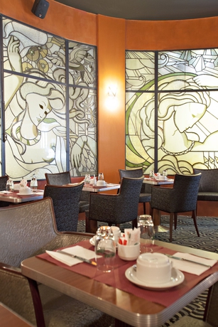 Imagen del bar/restaurante del Hotel Mercedes, París. Foto 3