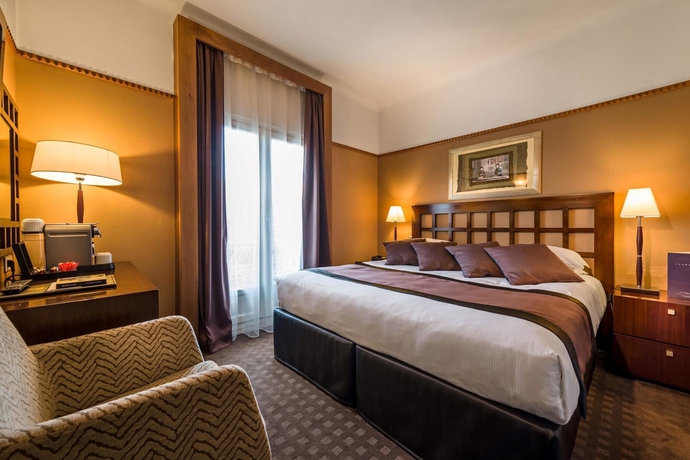 Imagen de la habitación del Hotel Mercedes, París. Foto 11