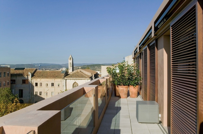 Imagen de los exteriores del Hotel Mercer Casa Torner I Güell. Foto 13