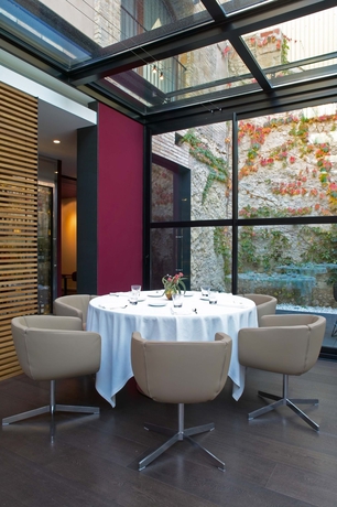 Imagen del bar/restaurante del Hotel Mercer Casa Torner I Güell. Foto 7