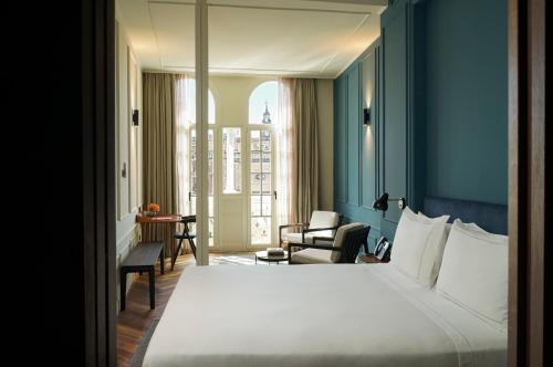 Imagen general del Hotel Mercer Plaza Sevilla 5 Gl. Foto 3