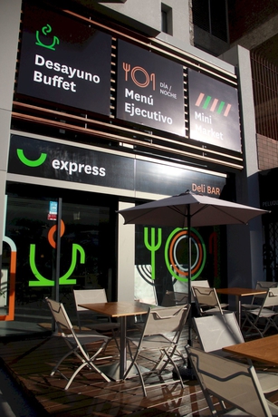 Imagen del bar/restaurante del Hotel Mercosur Universitas Apart. Foto 10