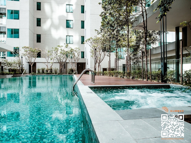 Imagen de la piscina del Hotel Mercu Summer Suite Klcc At Penguin Homes. Foto 16