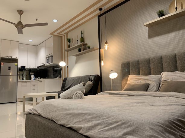 Imagen de la habitación del Hotel Mercu Summer Suites Freluxe Homestay. Foto 6