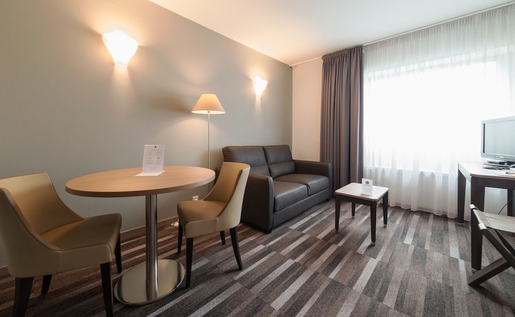 Imagen de la habitación del Hotel Mercure Agen Centre. Foto 13