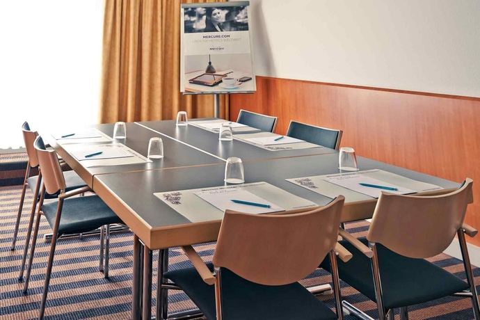 Imagen de los interiores del Hotel Mercure Airport Berlin Tegel. Foto 16