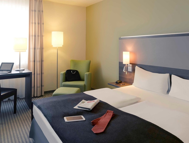 Imagen de la habitación del Hotel Mercure Airport Berlin Tegel. Foto 12