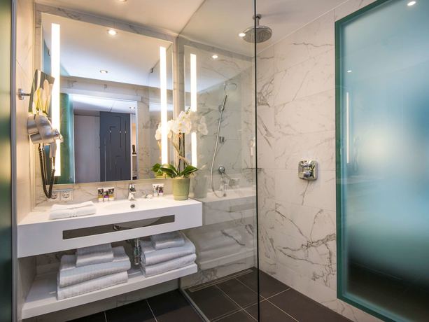 Imagen de la habitación del Hotel Mercure Ajaccio. Foto 2