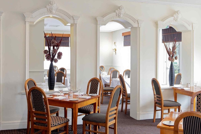 Imagen del bar/restaurante del Hotel Mercure Altrincham Bowdon. Foto 5