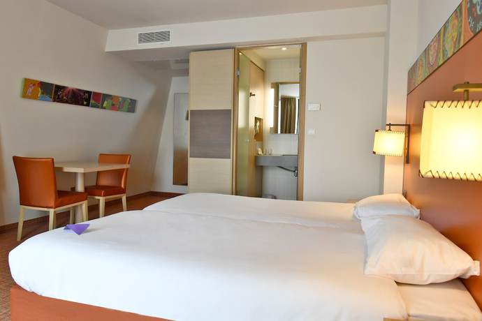 Imagen de la habitación del Hotel Mercure Amiens Cathedrale. Foto 13