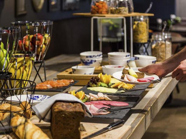 Imagen del bar/restaurante del Hotel Mercure Amsterdam City. Foto 4