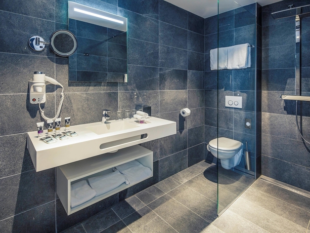 Imagen de la habitación del Hotel Mercure Amsterdam Sloterdijk Station. Foto 10