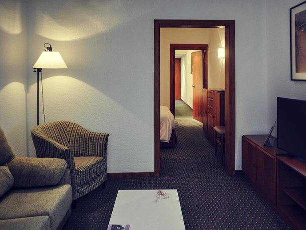 Imagen de la habitación del Hotel Mercure Andorra. Foto 10