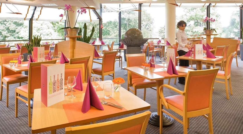 Imagen del bar/restaurante del Hotel Mercure Angers Centre De Congres. Foto 5