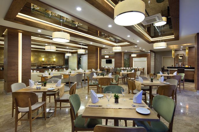 Imagen del bar/restaurante del Hotel Mercure Ankara Kızılay. Foto 5