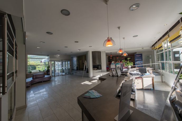 Imagen de los interiores del Hotel Mercure Annecy Sur. Foto 18