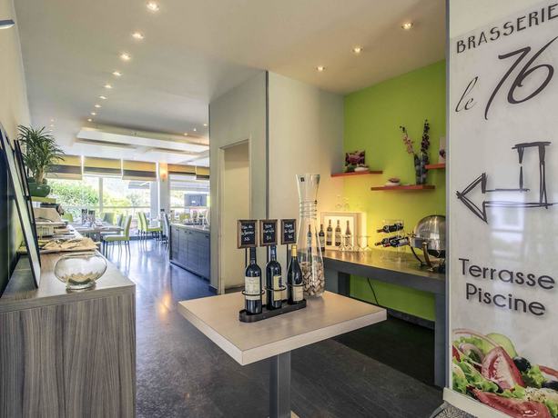 Imagen del bar/restaurante del Hotel Mercure Annecy Sur. Foto 8