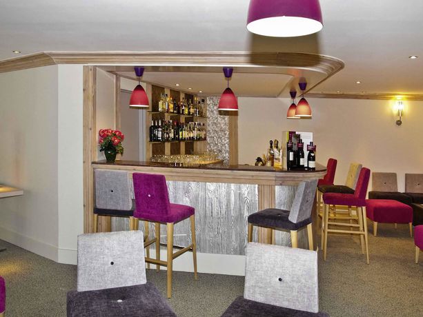 Imagen del bar/restaurante del Hotel Mercure Annecy Sur. Foto 9