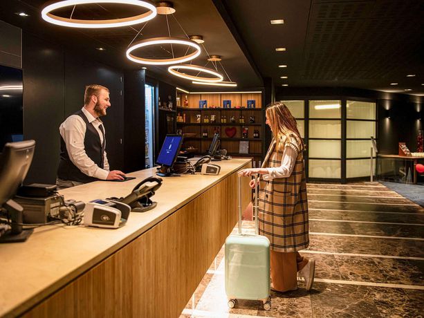 Imagen de los interiores del Hotel Mercure Antwerp City South. Foto 19