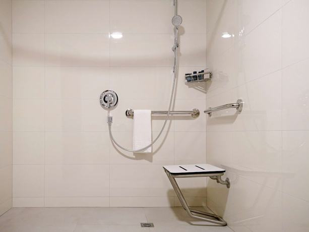 Imagen de la habitación del Hotel Mercure Ariosto Lima. Foto 10