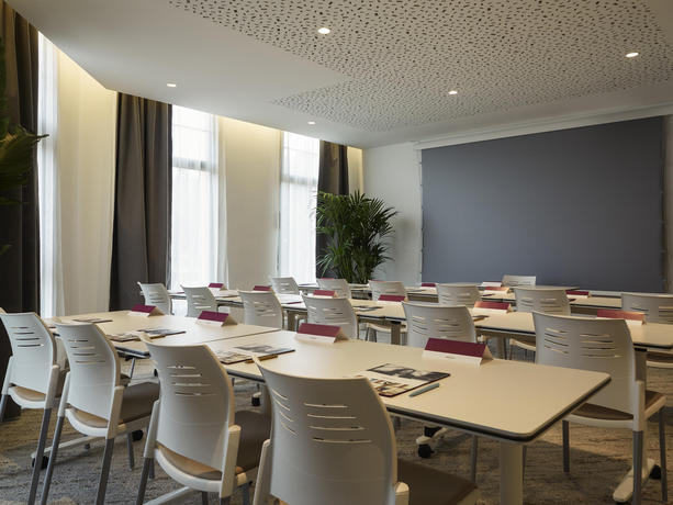 Imagen de los interiores del Hotel Mercure Avignon Gare TGV. Foto 10