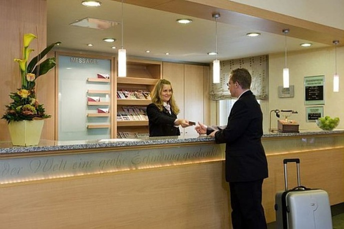Imagen de los interiores del Hotel Mercure Bad Homburg Friedrichsdorf. Foto 18