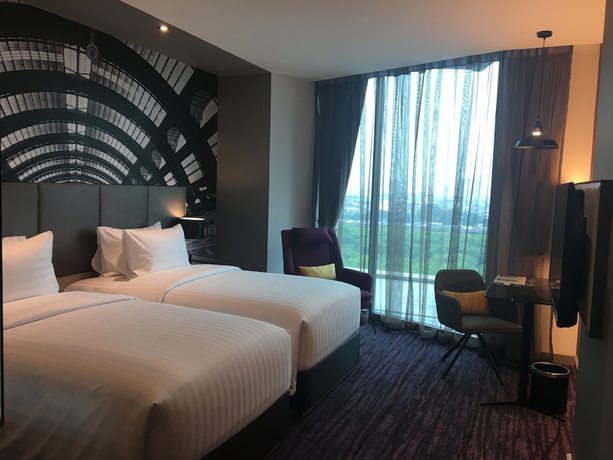 Imagen de la habitación del Hotel Mercure Bangkok Makkasan. Foto 7