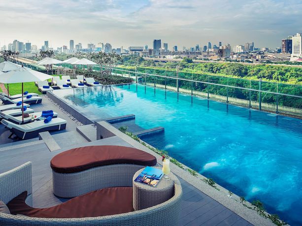 Imagen de la piscina del Hotel Mercure Bangkok Makkasan. Foto 20