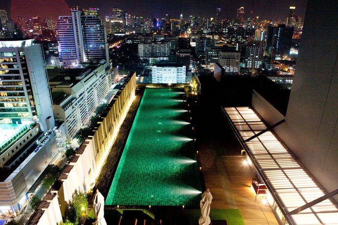 Imagen de la piscina del Hotel Mercure Bangkok Siam. Foto 18