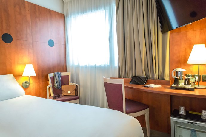 Imagen de la habitación del Hotel Mercure Béziers. Foto 17