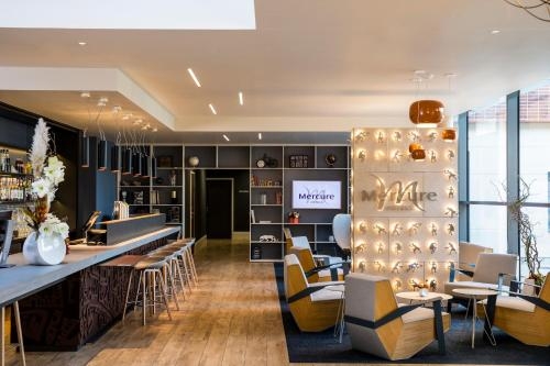 Imagen del bar/restaurante del Hotel Mercure Beauvais Centre Cathédrale. Foto 2