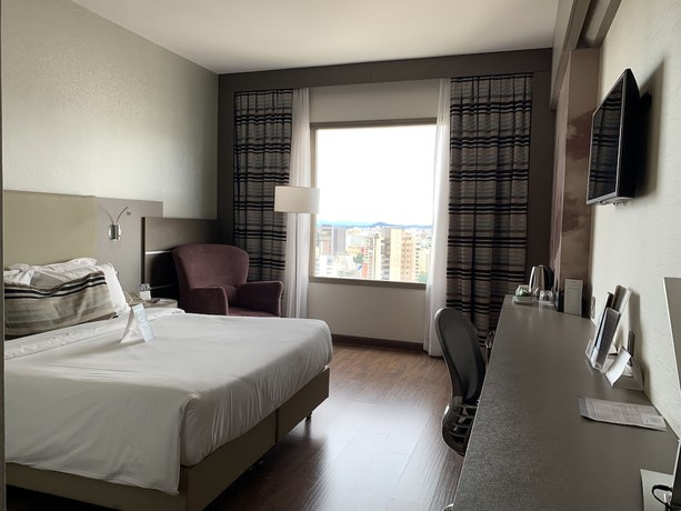 Imagen de la habitación del Hotel Mercure Belo Horizonte Lourdes. Foto 12